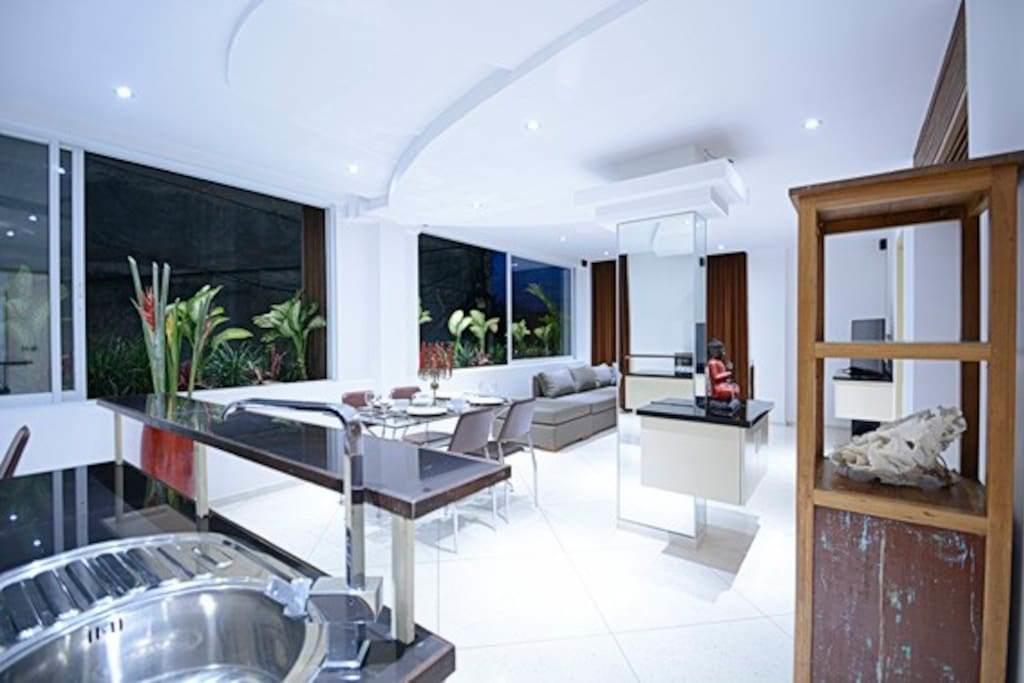 Flora Apartment Bali Seminyak Exterior foto